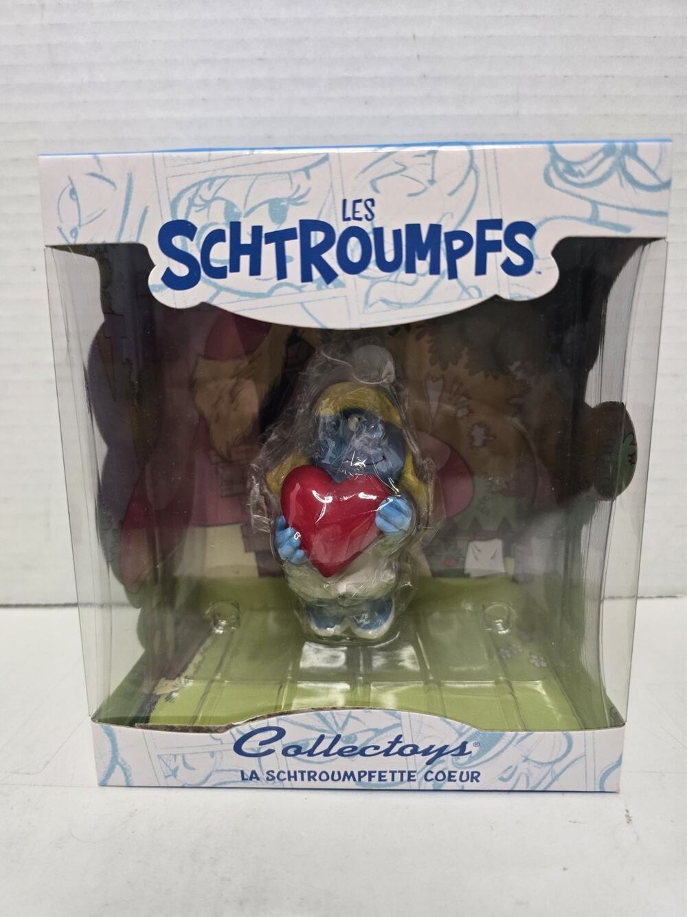 Rare Smurfette with heart Resin figurine Plastoy 10cm Smurfs 2015 Peyo Company